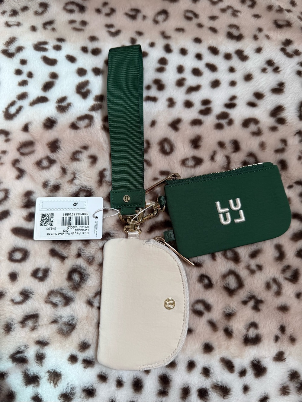 lululemon athletica Green Strap with Cream Coin Pouch and Green Card Pouch